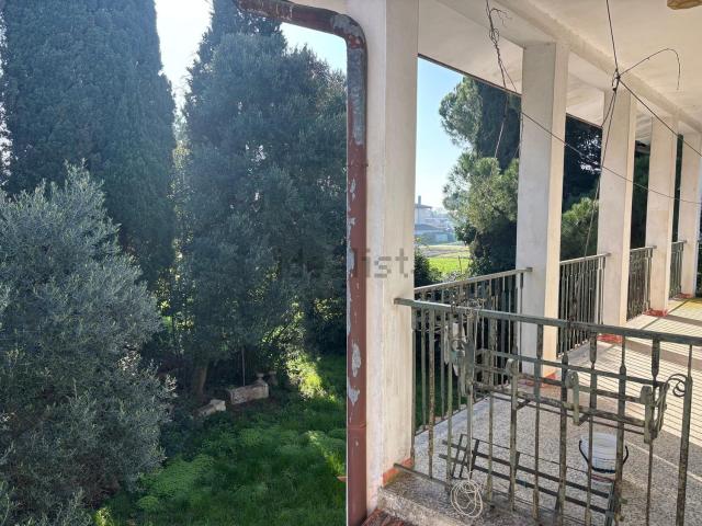 Villetta indipendente in vendita di 223 m² in Via Del Traghetto Vecchio, 35