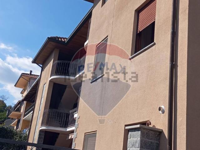 Villetta indipendente in vendita di 223 m² in Via Padre Rocca, 21