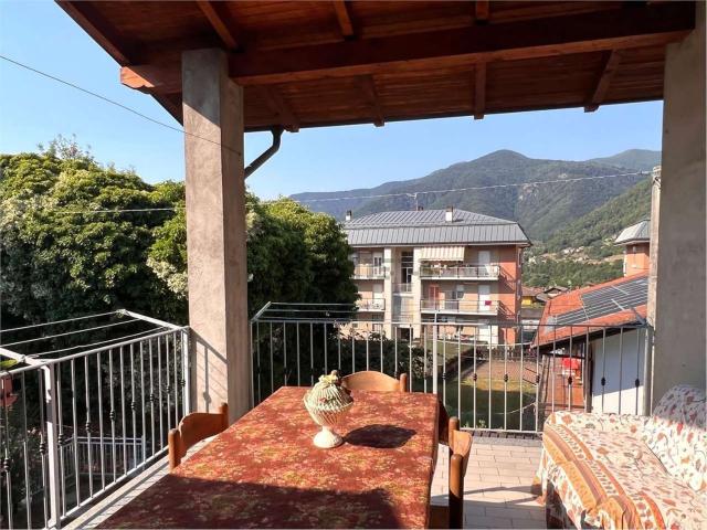 Villetta indipendente in vendita di 223 m² in Via Primo Laurenti, 38