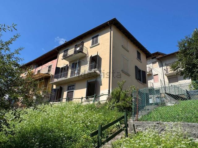 Villetta indipendente in vendita di 223 m² in Via Ranica, 59