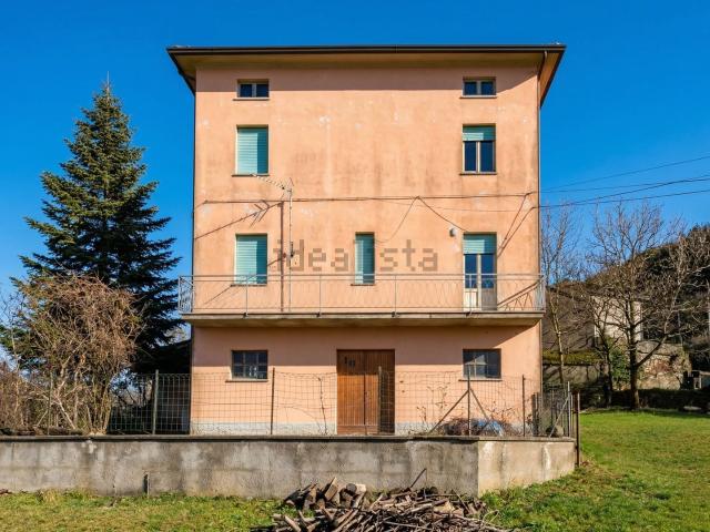 Villetta indipendente in vendita di 223 m² in Località Monterotto, 81