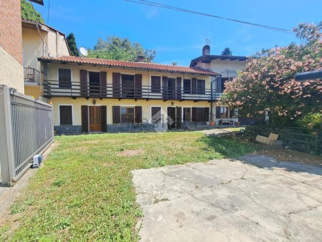 Villetta indipendente in vendita di 224 m² in Via San Vitale, 18
