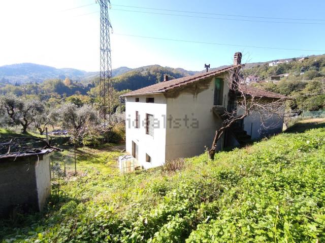 Villetta indipendente in vendita di 224 m² in Via Vignano, 12