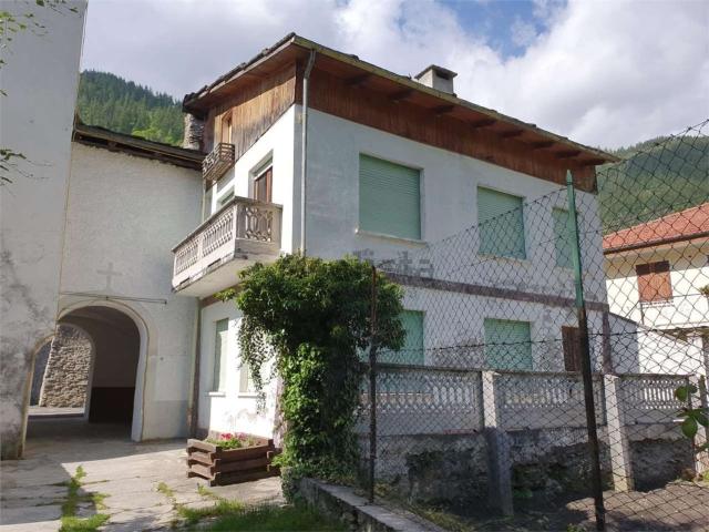 Villetta indipendente in vendita di 225 m² in Via Carlo Alberto, 7