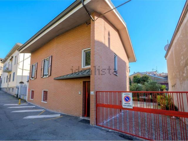 Villetta indipendente in vendita di 225 m² in Via Giovanni Valentini, 3