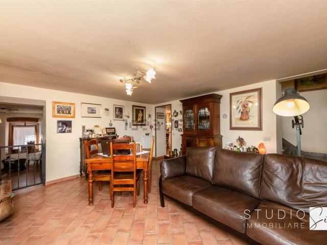 Villetta indipendente in vendita di 225 m² in Via di Lupicciano
