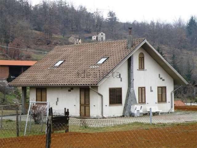 Villetta indipendente in vendita di 225 m² in Via Enrico del Carretto, 23
