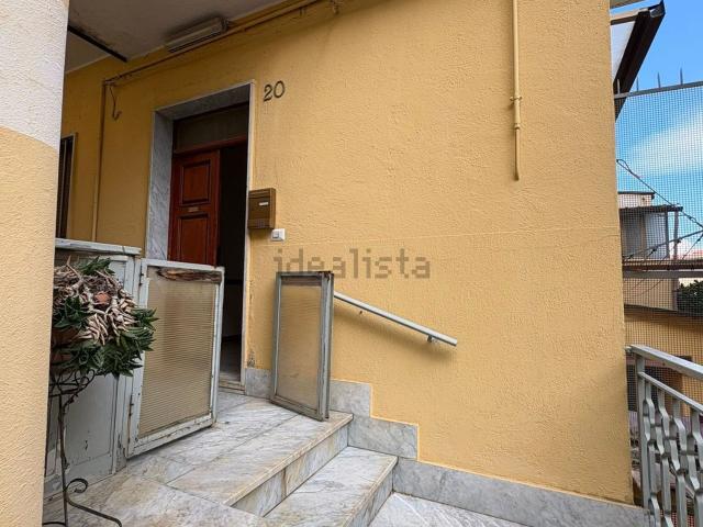 Villetta indipendente in vendita di 225 m² in Via Montecorvino