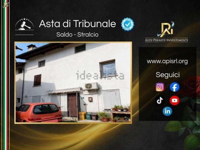 Villetta indipendente in vendita di 225 m² in Via Montello, 22