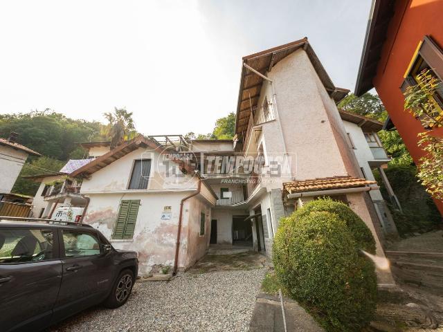 Villetta indipendente in vendita di 225 m² in Via Martiri, 53