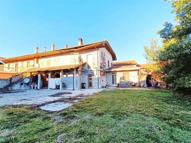 Villetta indipendente in vendita di 225 m² in Vicolo Piretto, 2