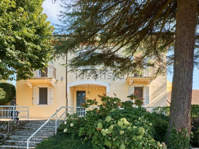Villetta indipendente in vendita di 225 m² in Frazione Cimaferle, 22