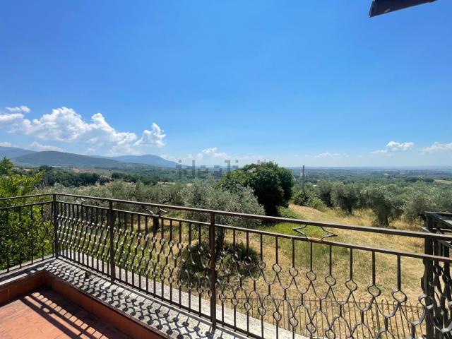 Villetta indipendente in vendita di 225 m² in Località canneto