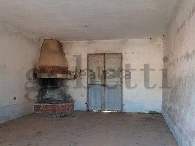 Villetta indipendente in vendita di 225 m² in Strada Statale 275