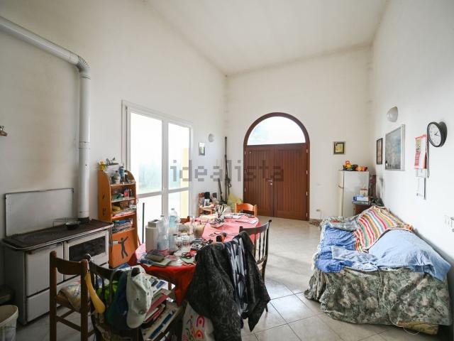 Villetta indipendente in vendita di 226 m² in Via del Papa, 3170