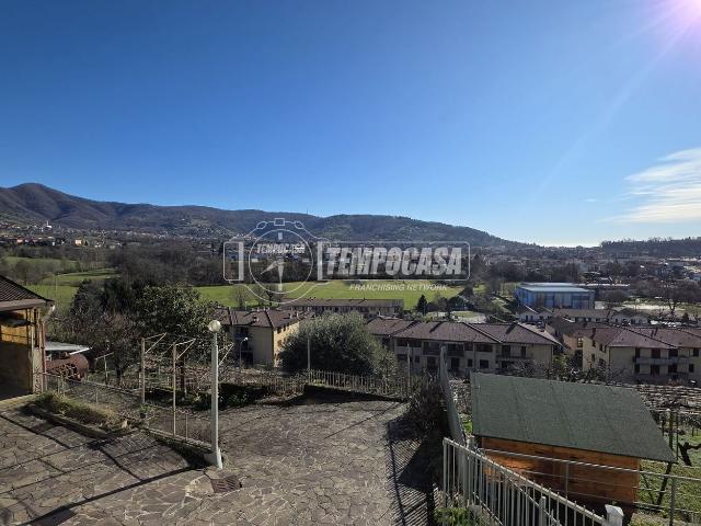 Villetta indipendente in vendita di 227 m² in Via Castello, 9