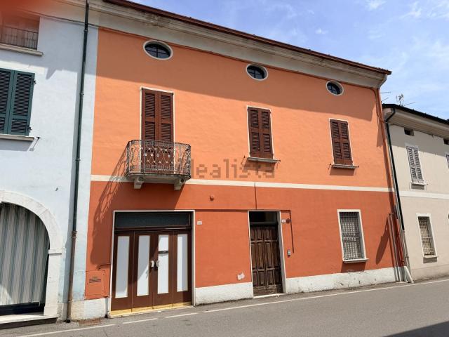 Villetta indipendente in vendita di 227 m² in Via Ercole Strada, 10