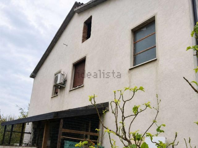 Villetta indipendente in vendita di 227 m² in Via San Liberatore