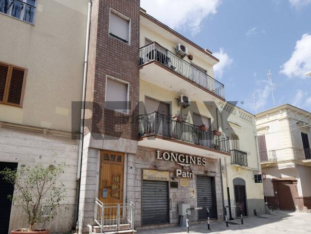 Villetta indipendente in vendita di 227 m² in Piazza Giuseppe Garibaldi, 7