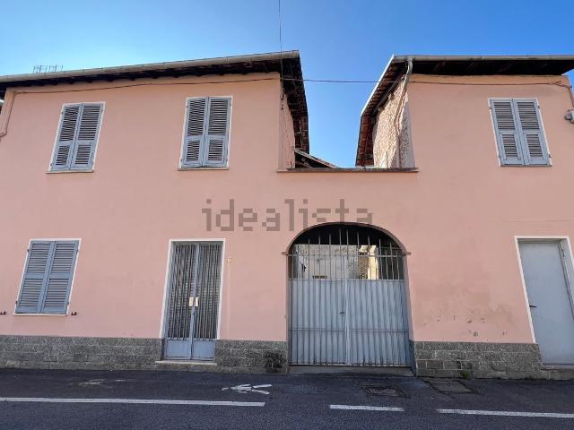 Villetta indipendente in vendita di 228 m² in Piazza Trento e Trieste, 8