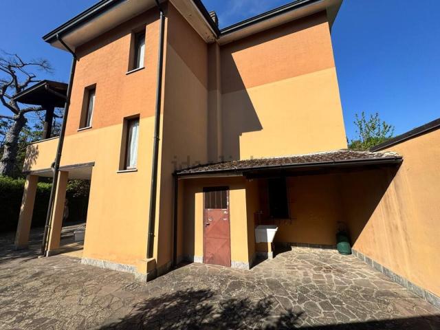 Villetta indipendente in vendita di 229 m² in Località Pigazzano, 6