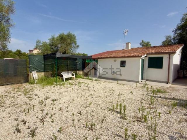 Villetta indipendente in vendita di 22 m² in Via Monte Lungo