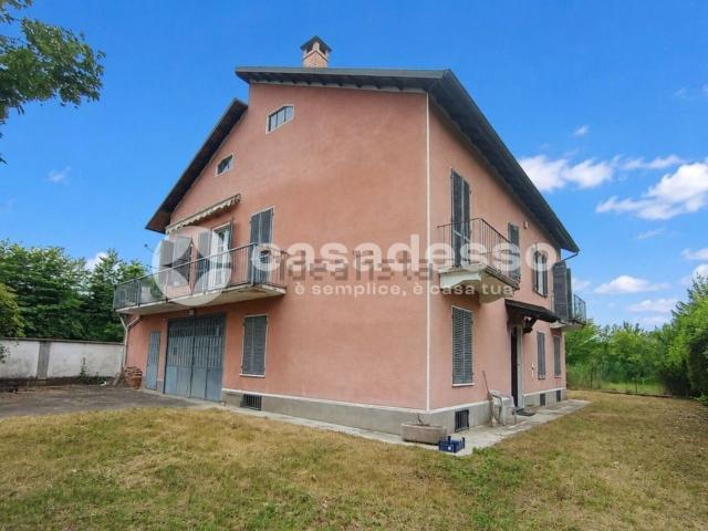 Villetta indipendente in vendita di 230 m² in Via C.Colombo, 230