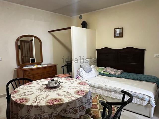 Villetta indipendente in vendita di 230 m² in Via Cisterna
