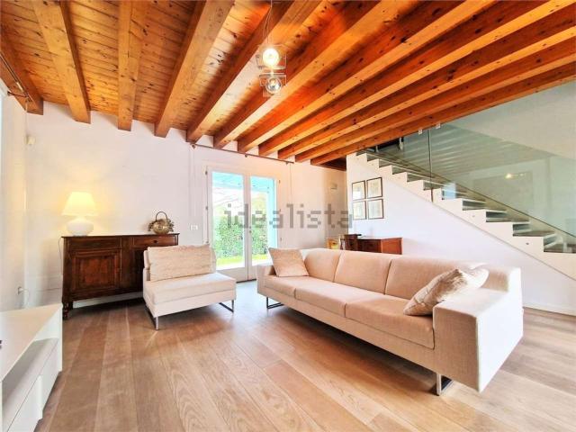 Villetta indipendente in vendita di 230 m² in Via Almorò Albrizi