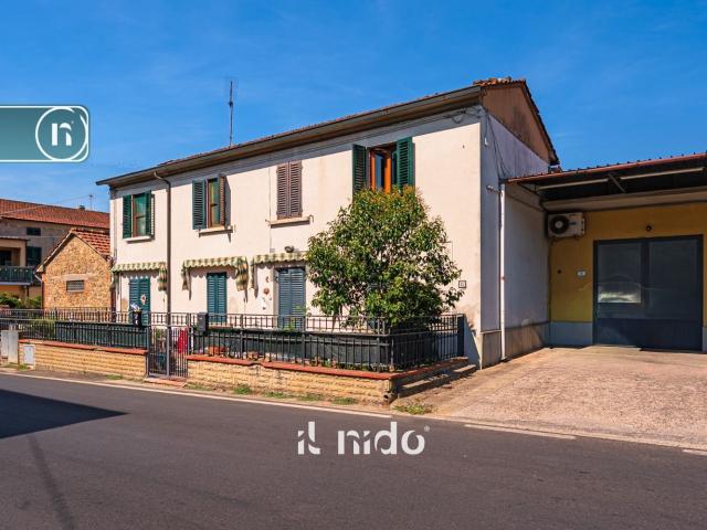 Villetta indipendente in vendita di 230 m² in Via Biccimurri