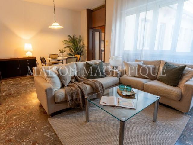 Villetta indipendente in vendita di 230 m² in Via Brasavola