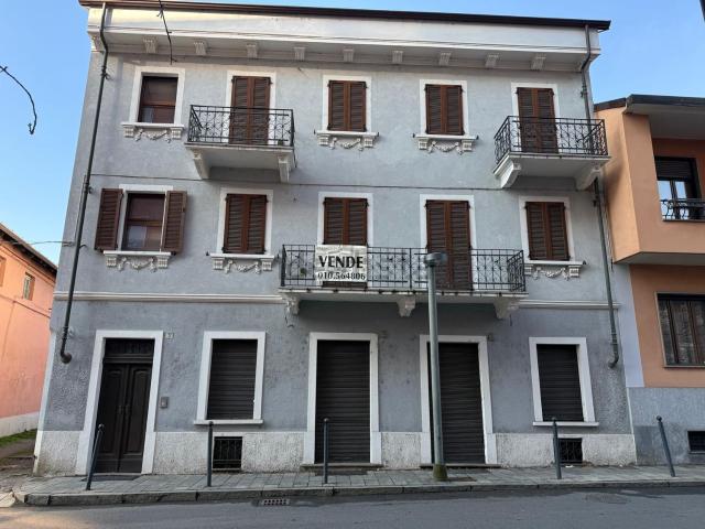 Villetta indipendente in vendita di 230 m² in Via G. Mazzini, 5