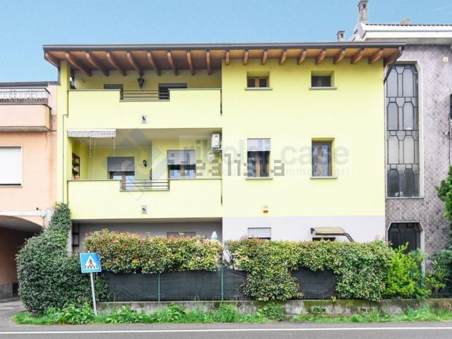 Villetta indipendente in vendita di 230 m² in Via Giuseppe Verdi
