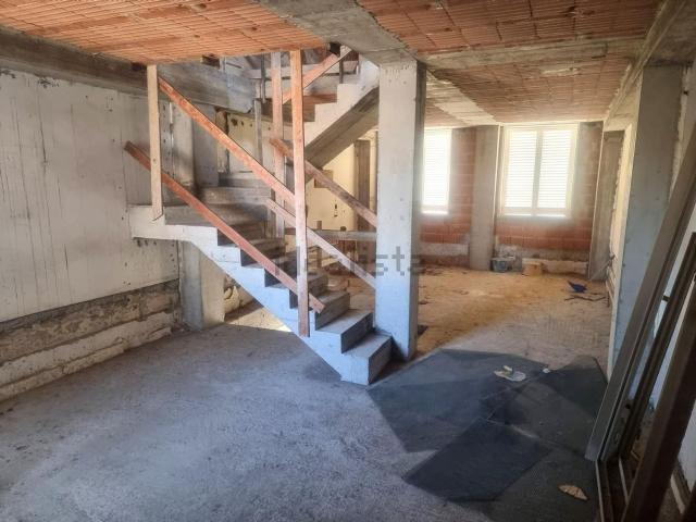 Villetta indipendente in vendita di 230 m² in Via Giuseppe Zanardelli, 55049