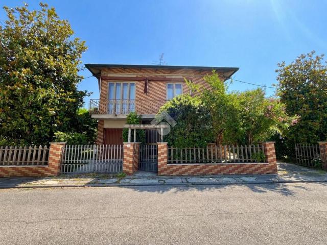 Villetta indipendente in vendita di 268 m² in Via della Canna, 7