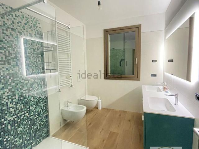 Villetta indipendente in vendita di 230 m² in Via delle Ginestre