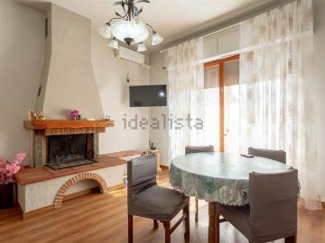 Villetta indipendente in vendita di 230 m² in Via Filippo Turati