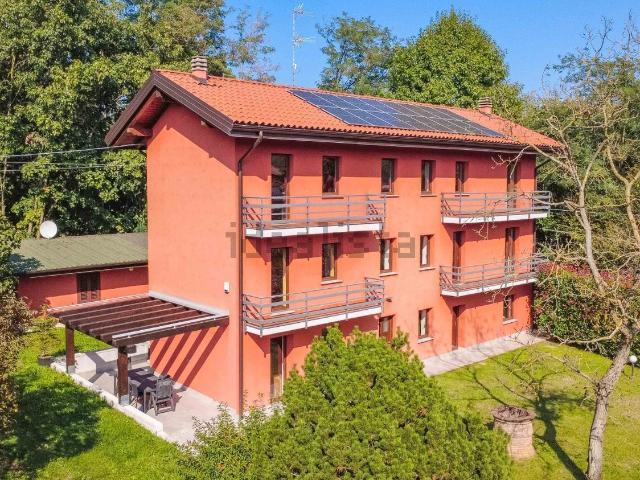 Villetta indipendente in vendita di 230 m² in Via Fratelli Castaldi, 5