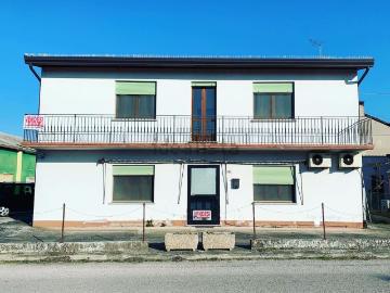 Villetta indipendente in vendita di 230 m² in Via Marina