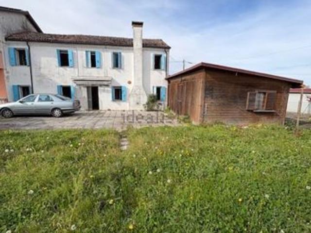 Villetta indipendente in vendita di 230 m² in Via Martiri XXV Aprile