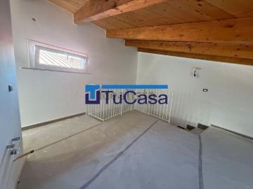 Villetta indipendente in vendita di 230 m² in Via San Nicola, 80
