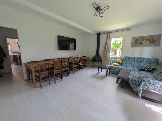Villetta indipendente in vendita di 230 m² in Via Pelosa