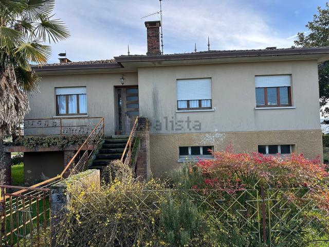 Villetta indipendente in vendita di 230 m² in Via Pralungo, 3