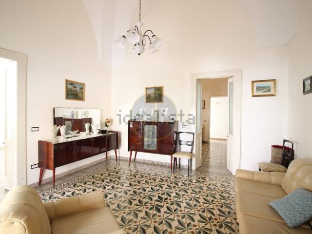 Villetta indipendente in vendita di 230 m² in Via Quintino Sella