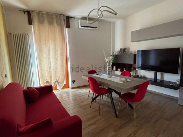 Villetta indipendente in vendita di 230 m² in Via Roma, 23