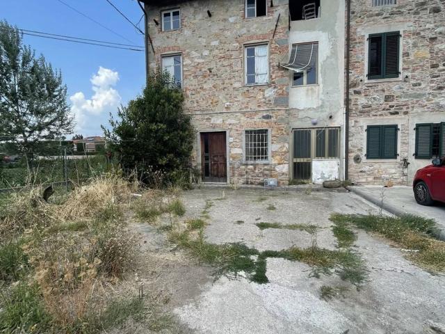 Villetta indipendente in vendita di 230 m² in Via Romana, 182