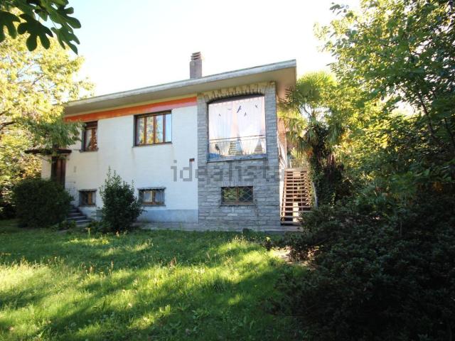 Villetta indipendente in vendita di 230 m² in Via Valle Cannobina, 14