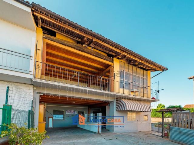 Villetta indipendente in vendita di 230 m² in Via VERINO, 110