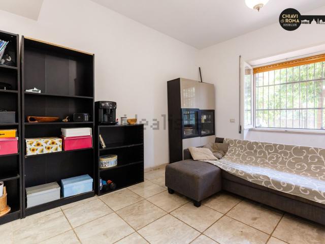 Villetta indipendente in vendita di 230 m² in Via Vincenzo Monami, 40