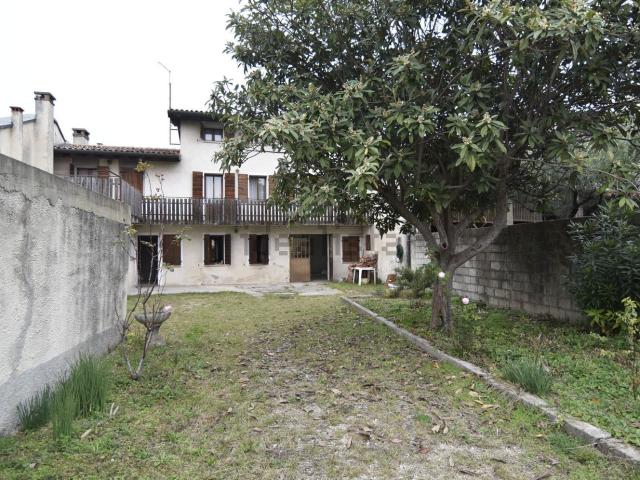 Villetta indipendente in vendita di 230 m² in Viale San Giuseppe
